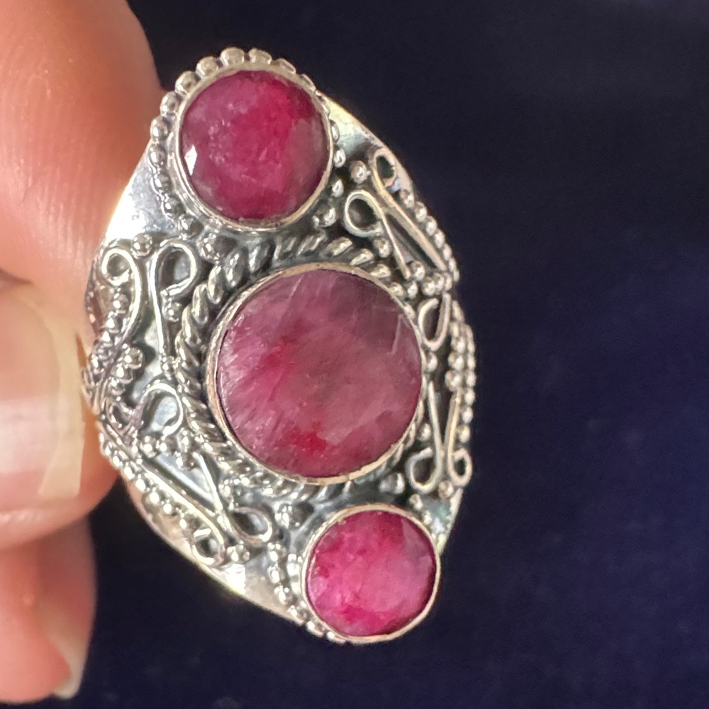 Elegant Silver And Ruby Stone Ring - image 6